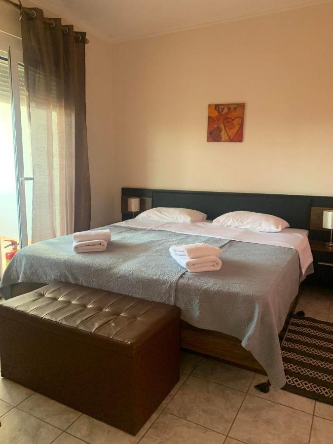 Hotel Loga Tycherón エクステリア 写真