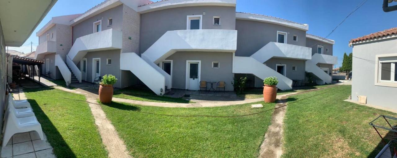 Hotel Loga Tycherón エクステリア 写真