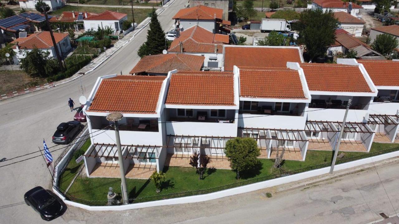 Hotel Loga Tycherón エクステリア 写真