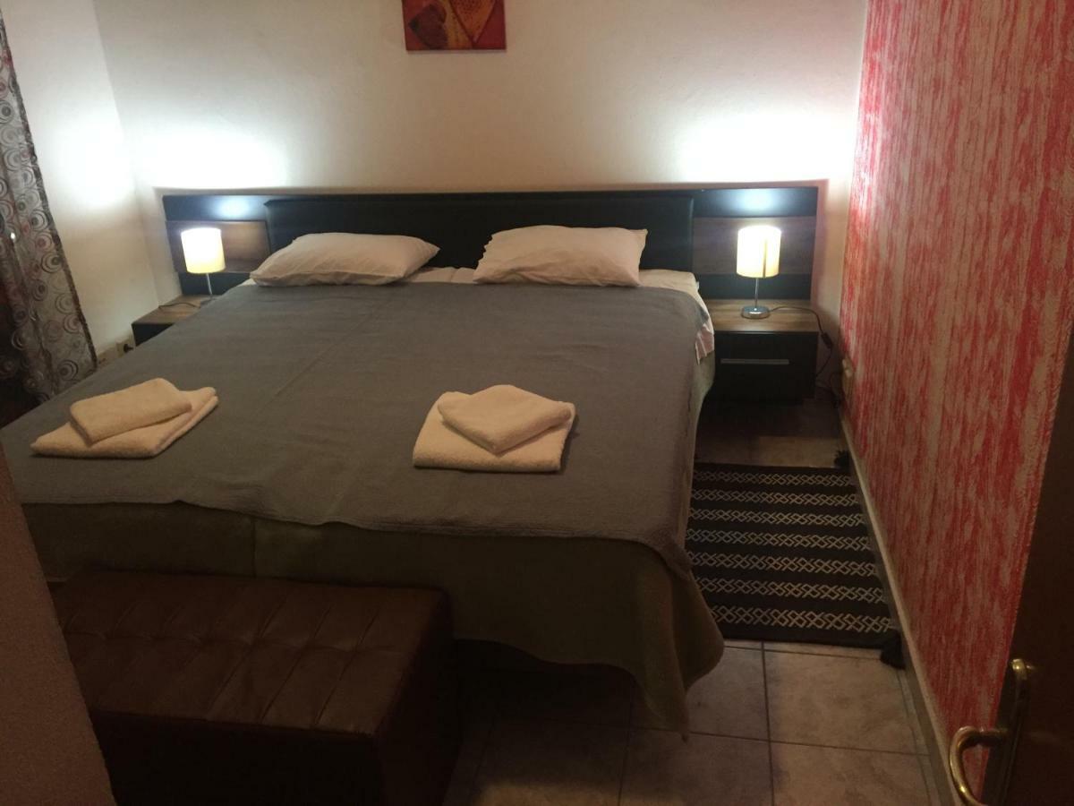 Hotel Loga Tycherón エクステリア 写真